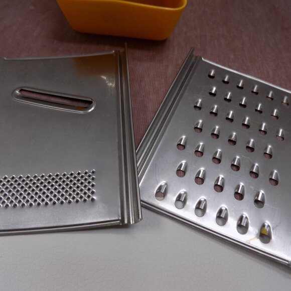 MCM Melamine Rasper Cheese Vegetable Grater Gustavsberg Sweden RARE Retro '70s - Picture 9 of 9